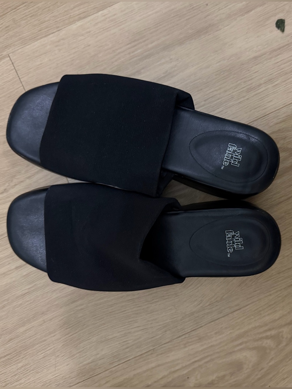 Wild Fable Black Slide Sandals 8.5